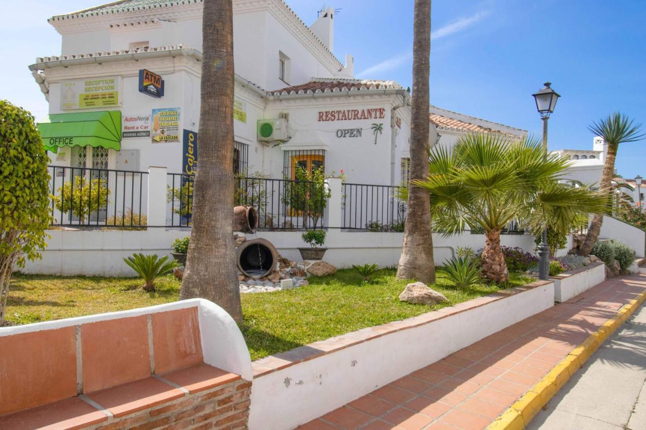 Apt Nerja Chimenea With Ocean View, A/C, & Fiber Appartement Buitenkant foto